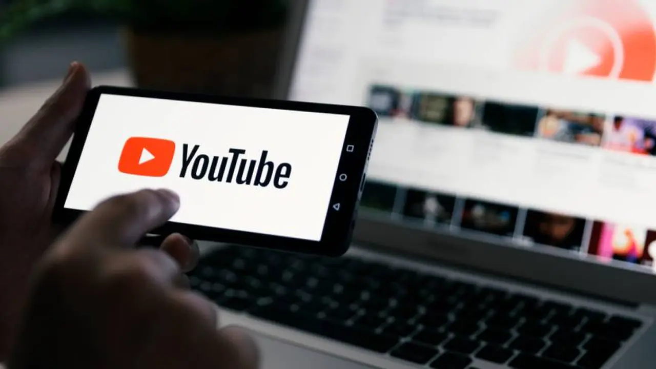 YouTube lanza Pregunta Studio: un chat con IA para gestionar canales