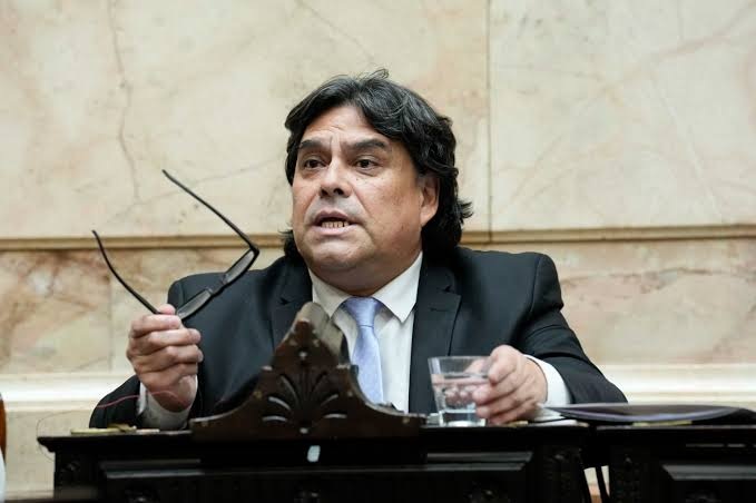 Araujo propone transferir tierras nacionales desafectadas a los tres municipios fueguinos