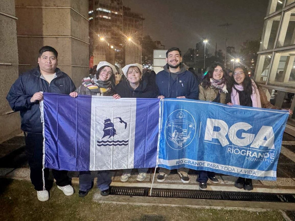 Casa de Jóvenes Fueguinos llevó identidad riograndense a la feria “Viví las Provincias” en Córdoba