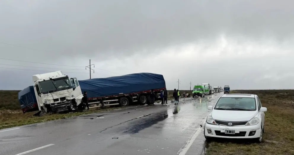 Tragedia en la Ruta 251: camión de Tierra del Fuego involucrado en accidente fatal