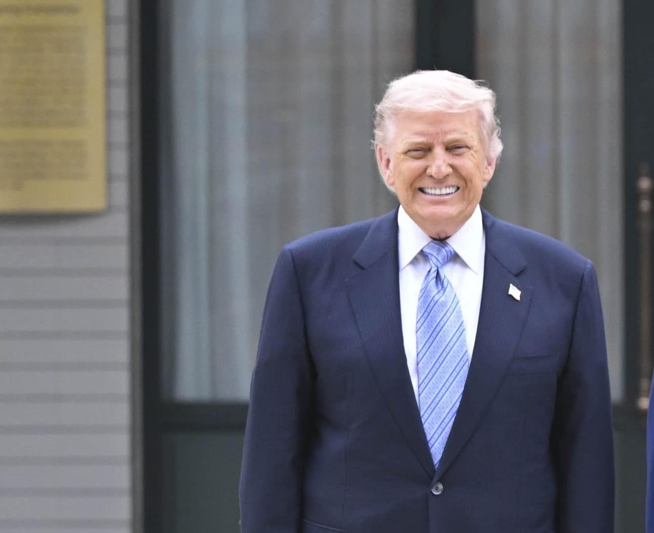 Trump advierte que EE.UU. podría atacar pronto un sitio nuclear iraní