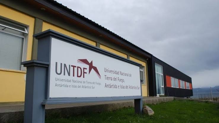 UNTDF confirmó paro docente para este martes por reclamo salarial y críticas al presupuesto