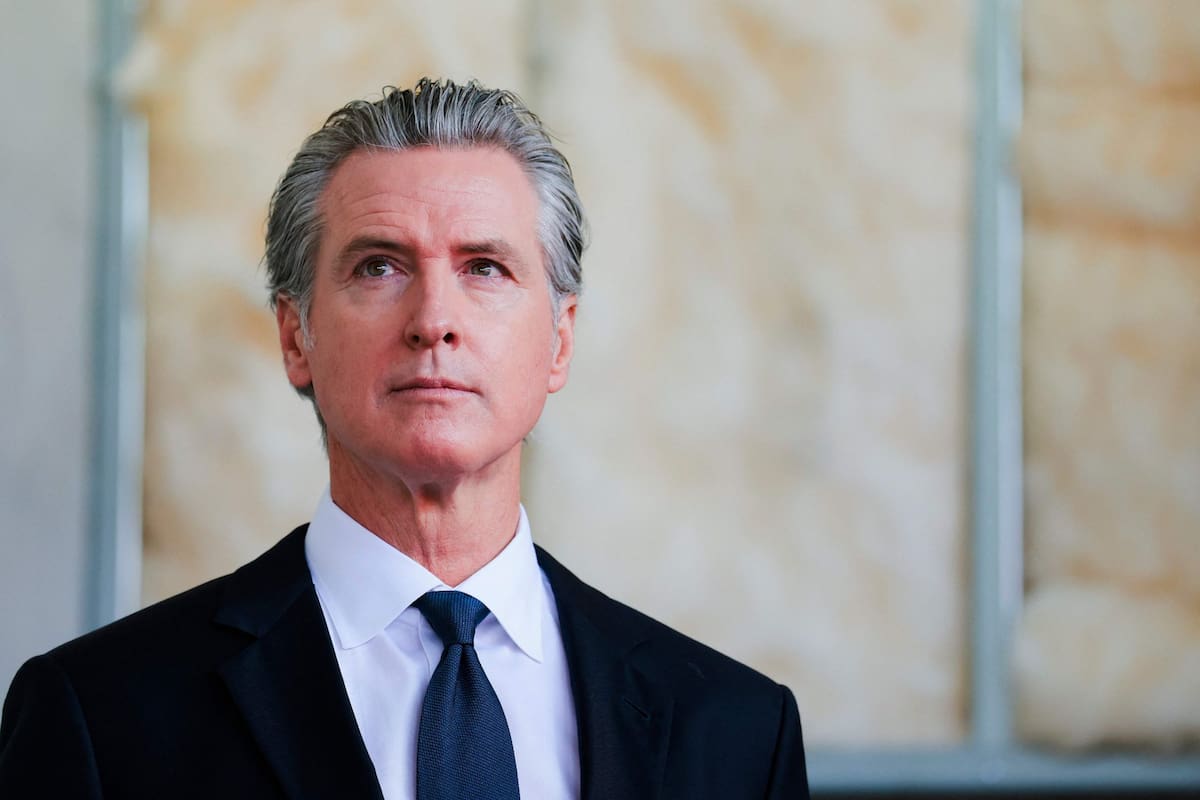 California busca regular las llamadas al 911 desde centros de detención migratoria