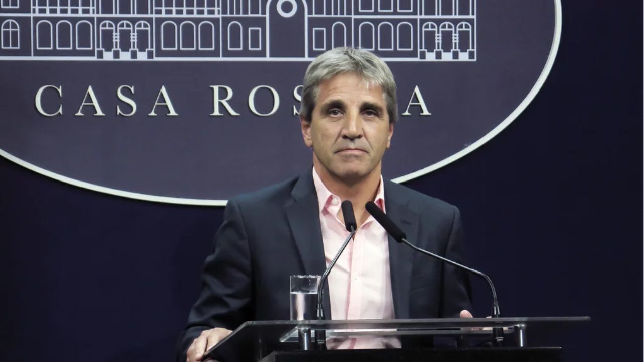 Cómo funcionan los nuevos créditos en dólares para empresas y su impacto en el tipo de cambio