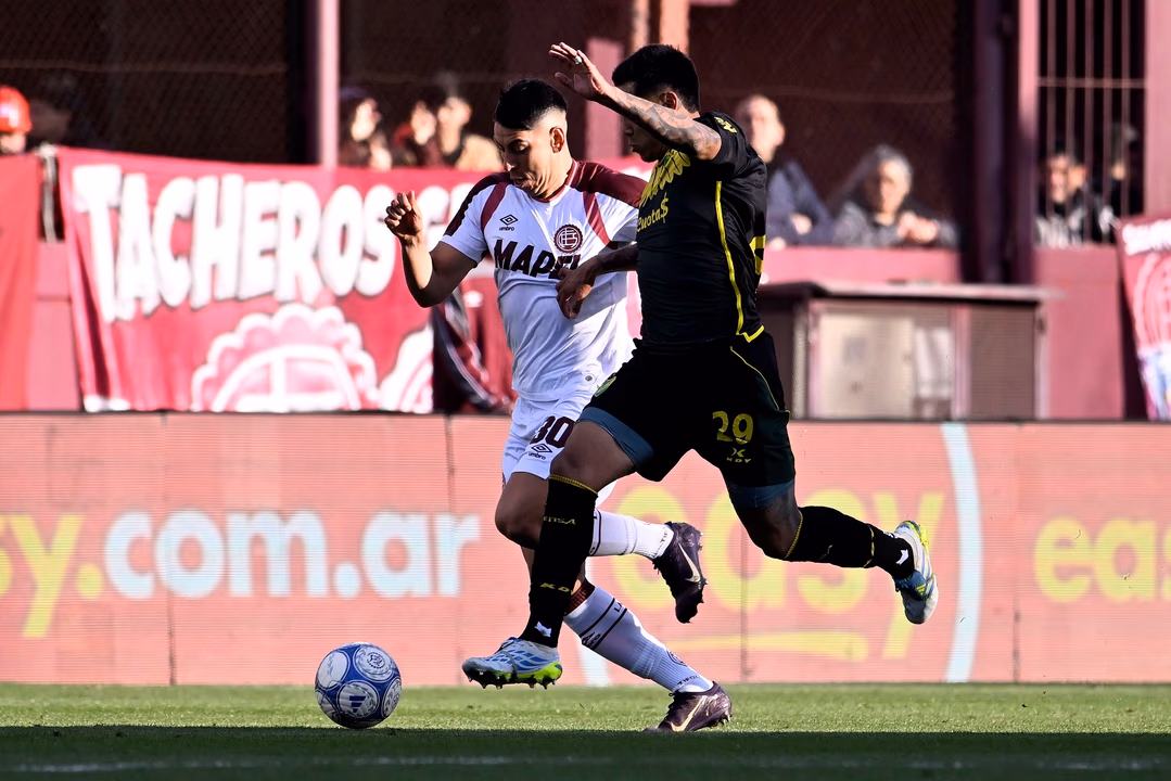 Defensa y Justicia cayó 1-0 ante Lanús en un final agónico